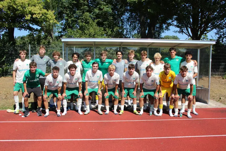 u17-gewinnt-auftaktspiel